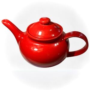 CLASSIC GLAZED RED TEAPOT By WORLD MARKET 4.5 cup Capacity ♥️